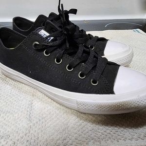 SOLD Converse Chuck Taylor II